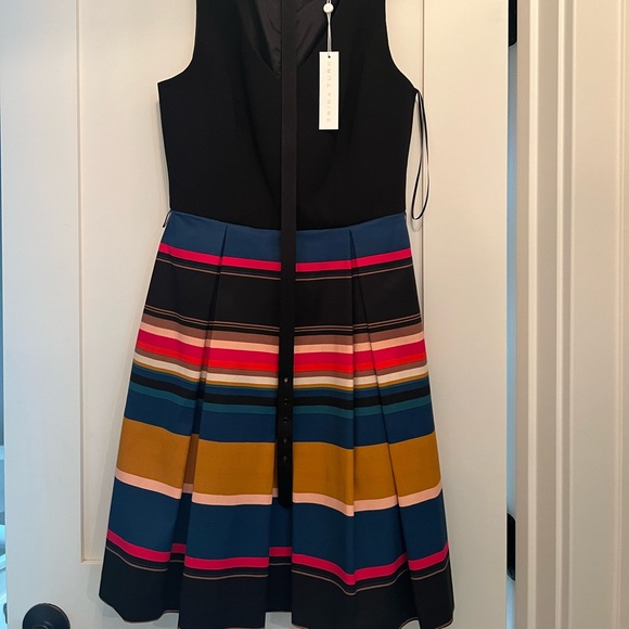 Trina Turk Cocktail Dress size 4 - Picture 3 of 5